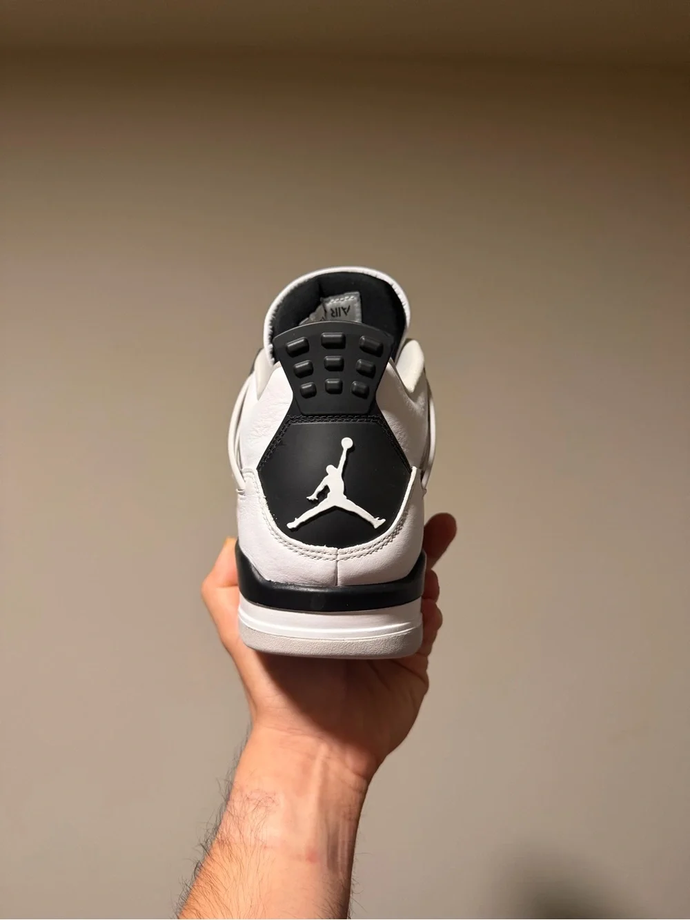 Jordan 4 ‘Military Black’